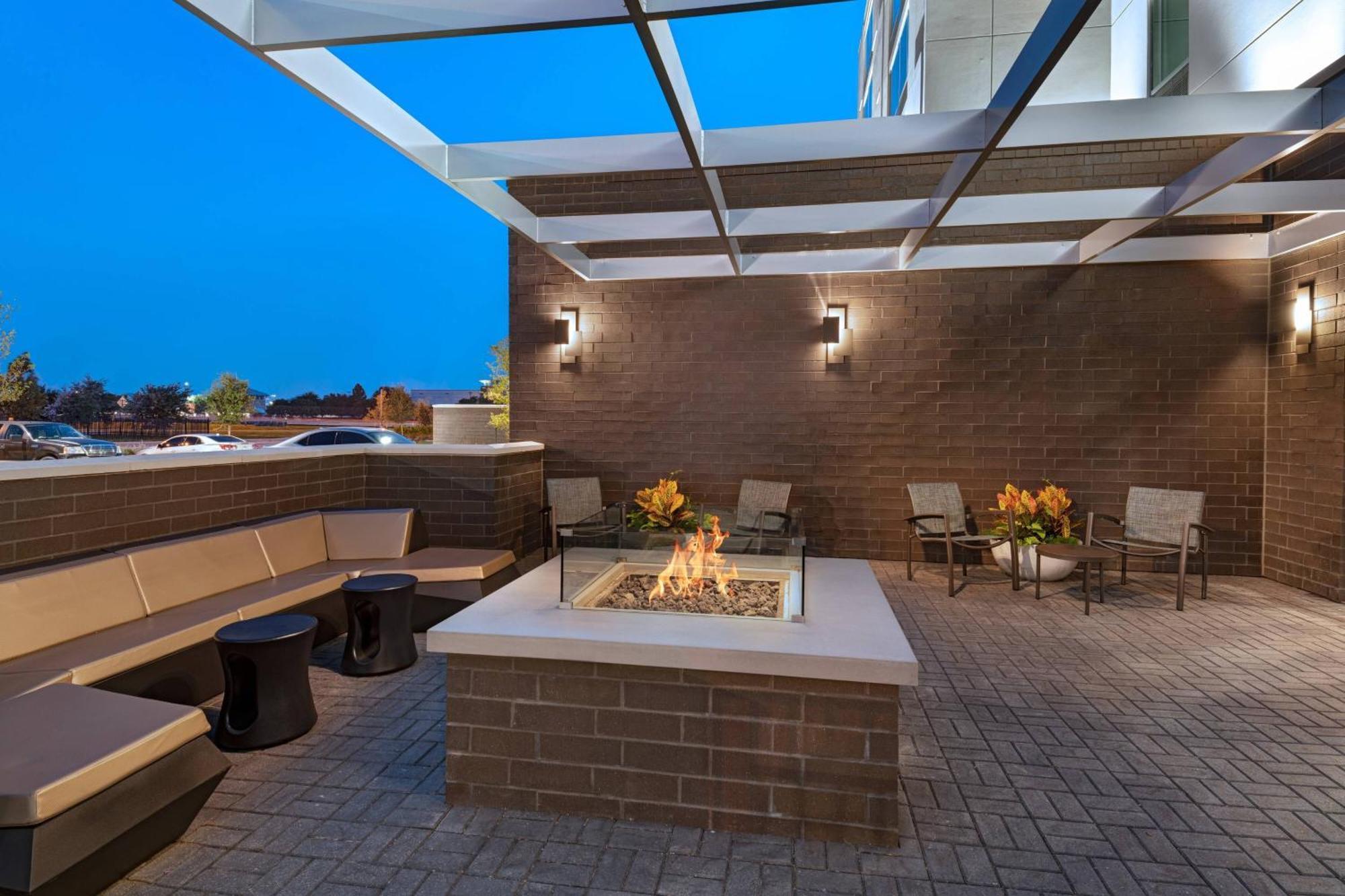 Springhill Suites By Marriott Dallas Richardson/University Area מראה חיצוני תמונה